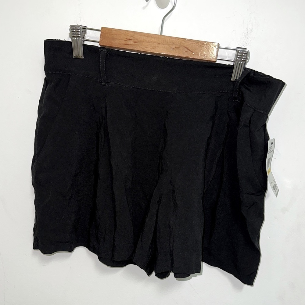 Jessica Simpson Black Shorts